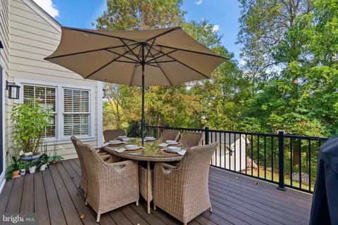 Exterior - 3 Jaystone Ct, Silver Spring, MD 20905 photo 5 of 10
