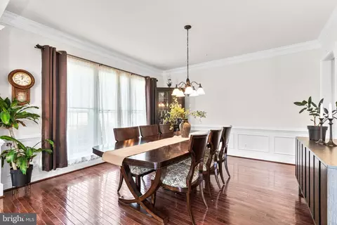 18709 Ashbourne Pl, Olney, MD 20832 photo 3