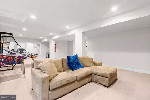18709 Ashbourne Pl, Olney, MD 20832 photo 31