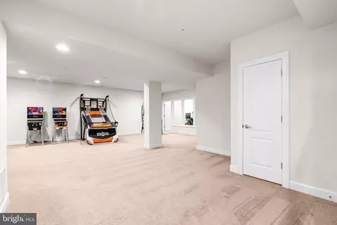 18709 Ashbourne Pl, Olney, MD 20832 photo 34