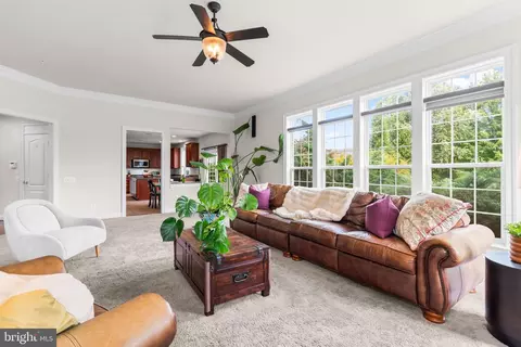 18709 Ashbourne Pl, Olney, MD 20832 photo 10