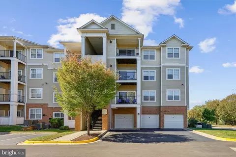 19619 Galway Bay Cir #203, Germantown, MD 20874