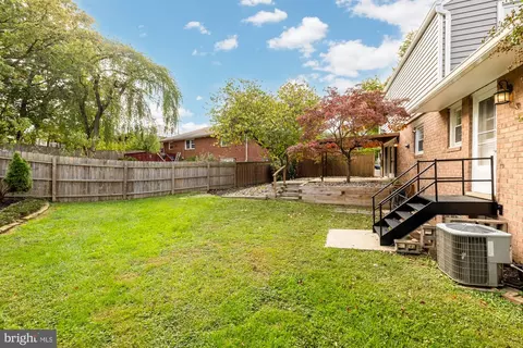 Exterior - 3173 Castleleigh Rd, Silver Spring, MD 20904 photo 11 of 12