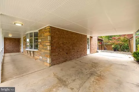 Exterior - 3173 Castleleigh Rd, Silver Spring, MD 20904 photo 7 of 12