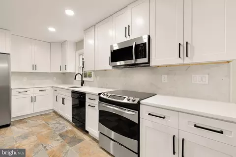 Kitchen - 3173 Castleleigh Rd, Silver Spring, MD 20904 photo 2 of 4