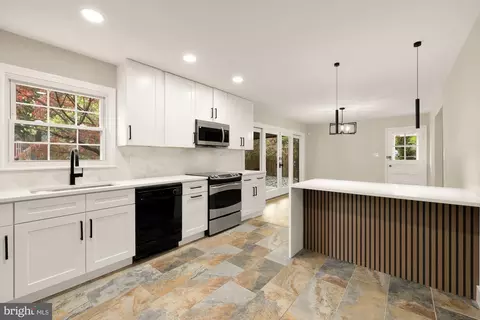 Kitchen - 3173 Castleleigh Rd, Silver Spring, MD 20904 photo 3 of 4