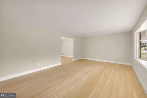 Living - 3173 Castleleigh Rd, Silver Spring, MD 20904 photo 1 of 5