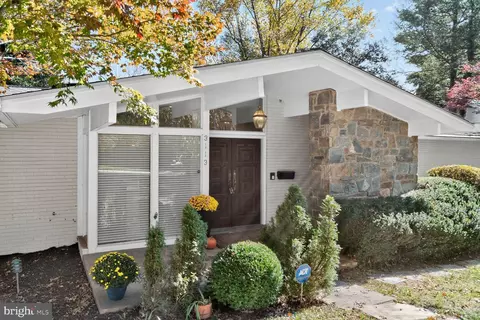 3113 Brooklawn Ter, Chevy Chase, MD 20815