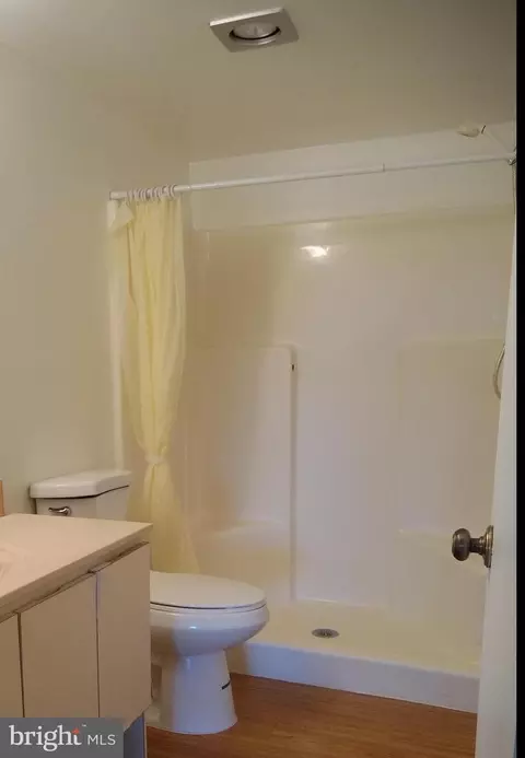15101 Interlachen Dr #1-823, Silver Spring, MD 20906 photo 13