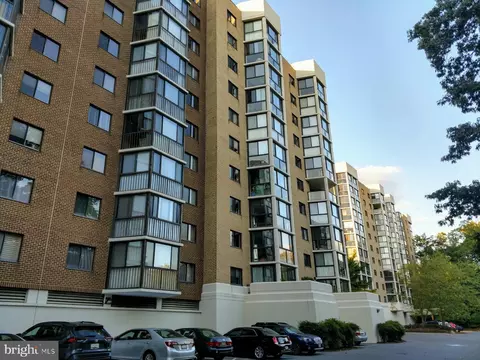15101 Interlachen Dr #1-823, Silver Spring, MD 20906 photo 22