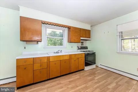 16212 Old Orchard Rd, Silver Spring, MD 20905 photo 25