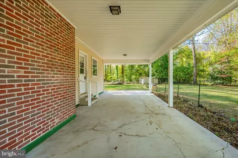 16212 Old Orchard Rd, Silver Spring, MD 20905 photo 8