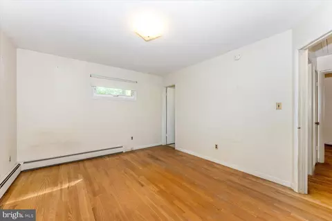 16212 Old Orchard Rd, Silver Spring, MD 20905 photo 30