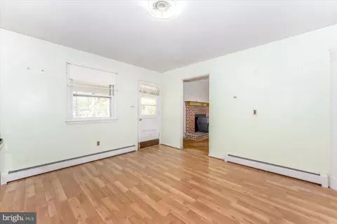 16212 Old Orchard Rd, Silver Spring, MD 20905 photo 28