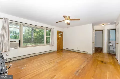 16212 Old Orchard Rd, Silver Spring, MD 20905 photo 21