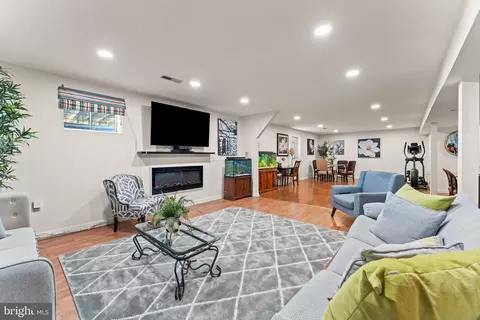 409 Carona Pl, Silver Spring, MD 20905 photo 38