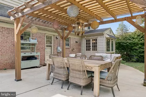 Exterior - 509 Whitingham Dr, Silver Spring, MD 20904 photo 2 of 7