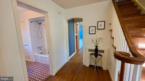 Entry Way - 10309 Ridgemoor Dr, Silver Spring, MD 20901 photo 7 of 18