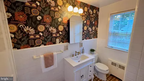 Bath - 10309 Ridgemoor Dr, Silver Spring, MD 20901 photo 1 of 9