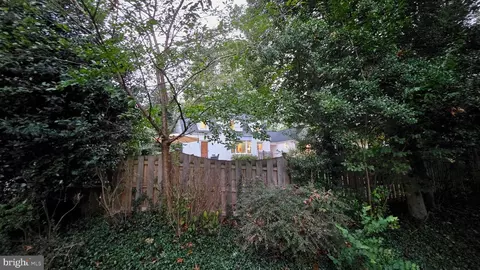 Exterior - 10309 Ridgemoor Dr, Silver Spring, MD 20901 photo 11 of 53