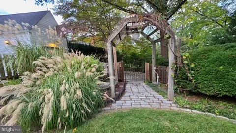 Exterior - 10309 Ridgemoor Dr, Silver Spring, MD 20901 photo 49 of 53