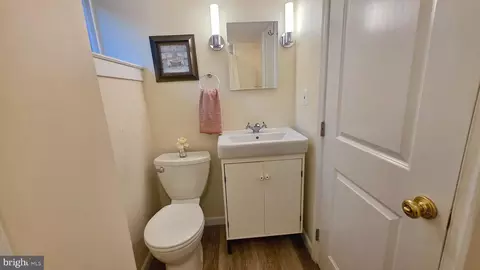 Bath - 10309 Ridgemoor Dr, Silver Spring, MD 20901 photo 9 of 9