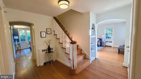 Entry Way - 10309 Ridgemoor Dr, Silver Spring, MD 20901 photo 3 of 18