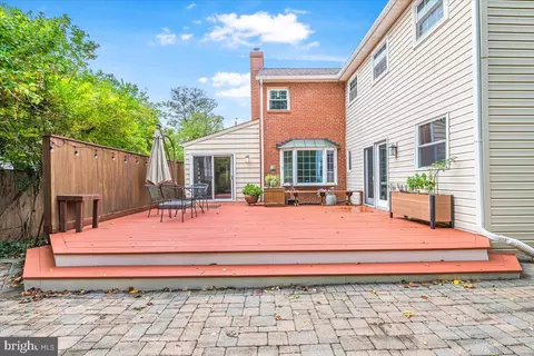 Exterior - 10101 Portland Rd, Silver Spring, MD 20901 photo 3 of 7