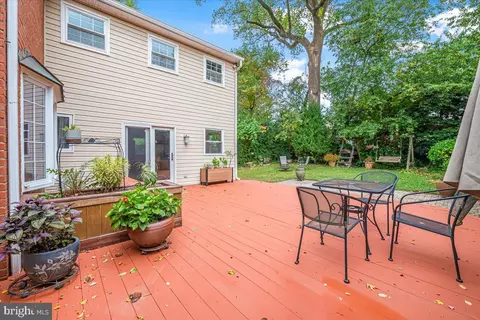 Exterior - 10101 Portland Rd, Silver Spring, MD 20901 photo 4 of 7