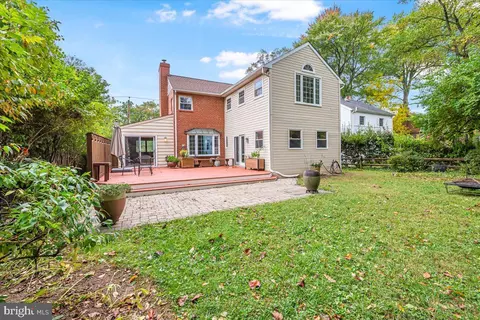 Exterior - 10101 Portland Rd, Silver Spring, MD 20901 photo 5 of 7