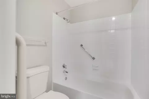 Bath - 15121 Glade Dr #13-2F, Silver Spring, MD 20906 photo 1 of 2