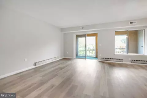 Living - 15121 Glade Dr #13-2F, Silver Spring, MD 20906 photo 5 of 6