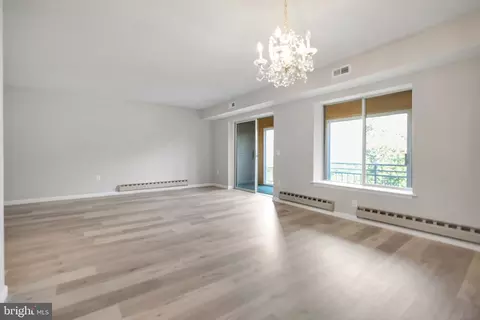 Living - 15121 Glade Dr #13-2F, Silver Spring, MD 20906 photo 2 of 6