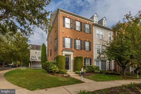 702 Market St E, Gaithersburg, MD 20878