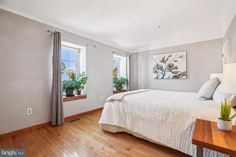 Bedroom - 30 Spring St, Gaithersburg, MD 20877 photo 3 of 5