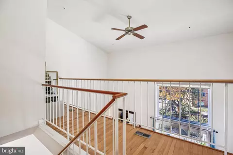 Entry Way - 30 Spring St, Gaithersburg, MD 20877 photo 2 of 2