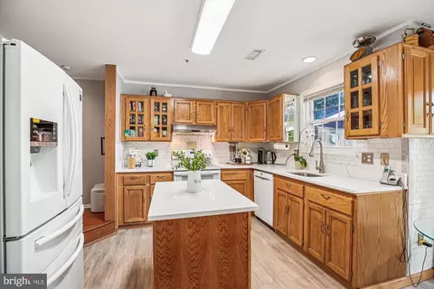 Kitchen - 30 Spring St, Gaithersburg, MD 20877 photo 4 of 4