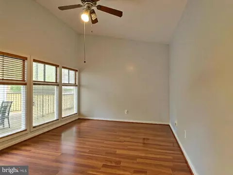 907 N Belgrade Rd, Silver Spring, MD 20902 photo 10