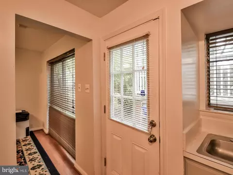 907 N Belgrade Rd, Silver Spring, MD 20902 photo 7