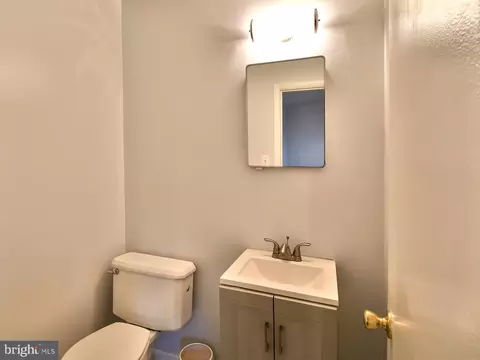 907 N Belgrade Rd, Silver Spring, MD 20902 photo 13
