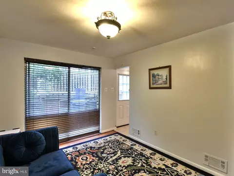 907 N Belgrade Rd, Silver Spring, MD 20902 photo 9