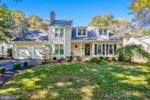 19906 Silverfield Dr, Montgomery Village, MD 20886