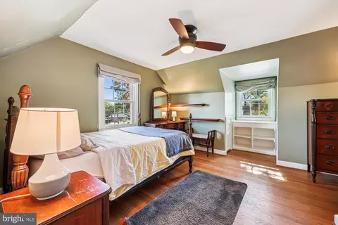 Bedroom - 1605 Windham Ln, Silver Spring, MD 20902 photo 4 of 11
