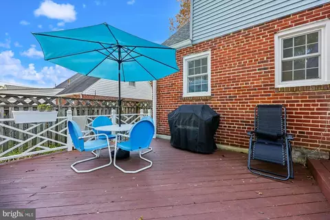 Exterior - 1605 Windham Ln, Silver Spring, MD 20902 photo 15 of 17