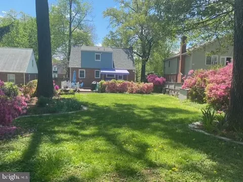 Exterior - 1605 Windham Ln, Silver Spring, MD 20902 photo 5 of 17