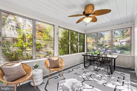 Exterior - 10319 Cherry Tree Ln, Silver Spring, MD 20901 photo 4 of 11