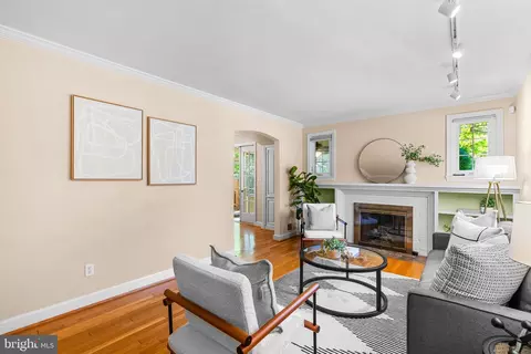 Other - 10319 Cherry Tree Ln, Silver Spring, MD 20901 photo 2 of 17