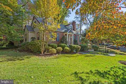 Exterior - 10319 Cherry Tree Ln, Silver Spring, MD 20901 photo 2 of 11
