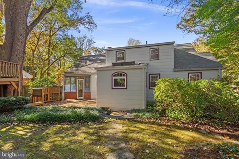 Exterior - 10319 Cherry Tree Ln, Silver Spring, MD 20901 photo 10 of 11