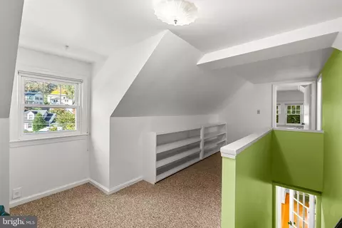 Entry Way - 10319 Cherry Tree Ln, Silver Spring, MD 20901 photo 2 of 2